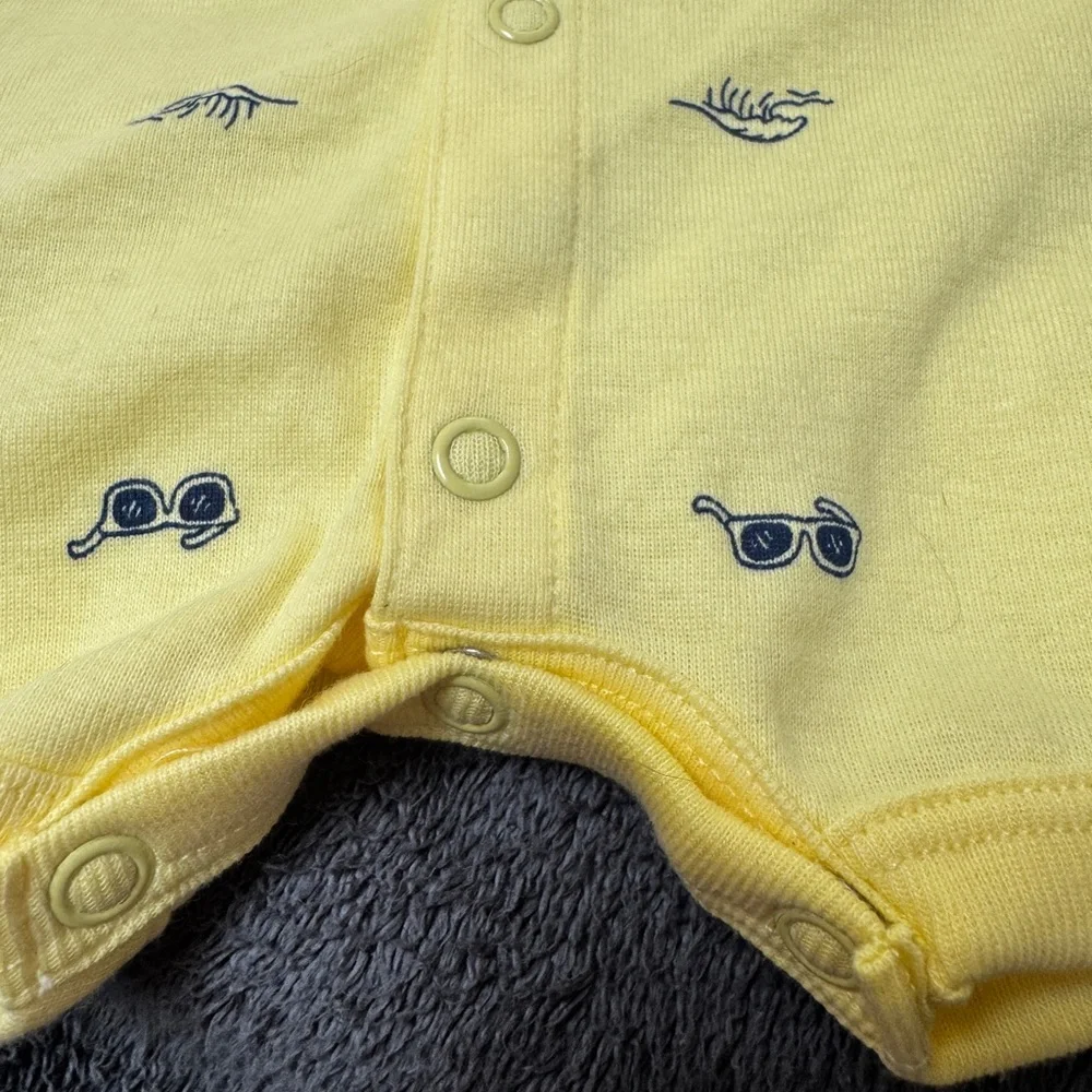 NEW NWT Carters Sz 6 mons Yellow Baby 1 pc Romper Sunglasses Print 100% cotton